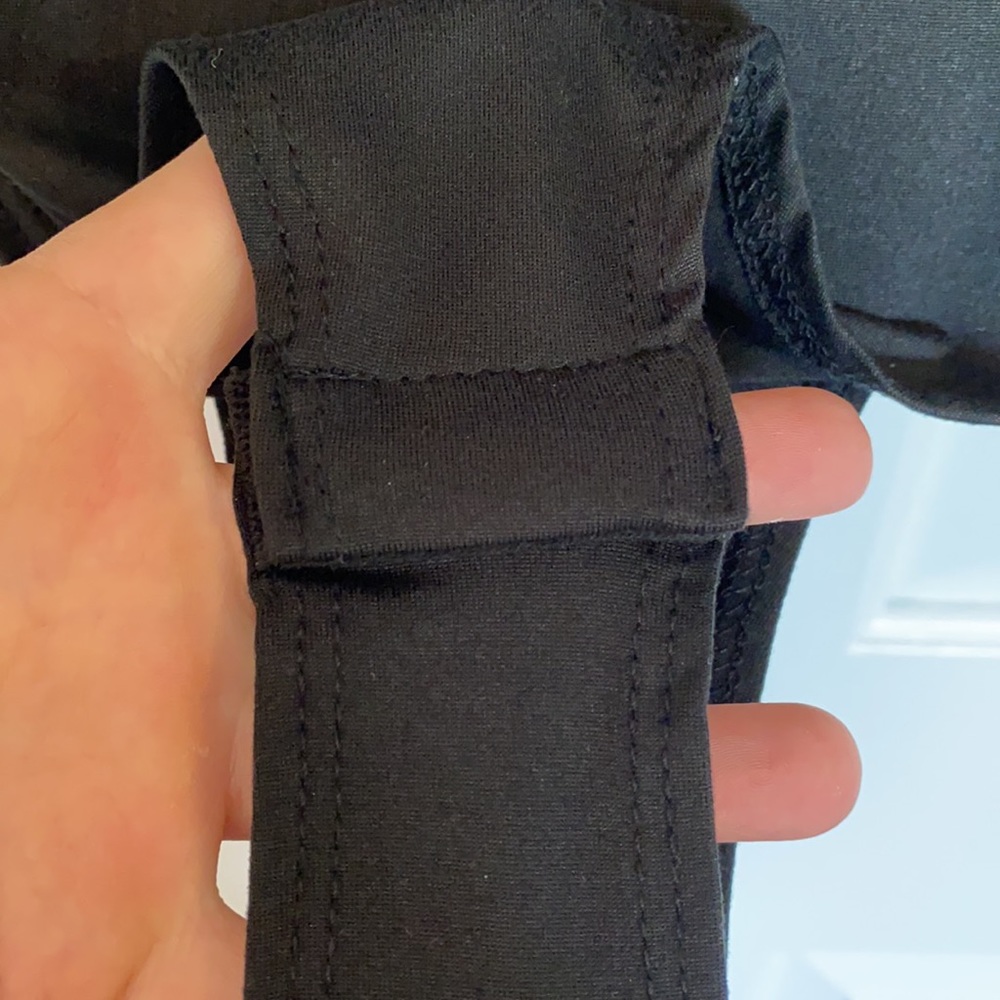 women’s cutout bodysuit - Picture 5 of 6